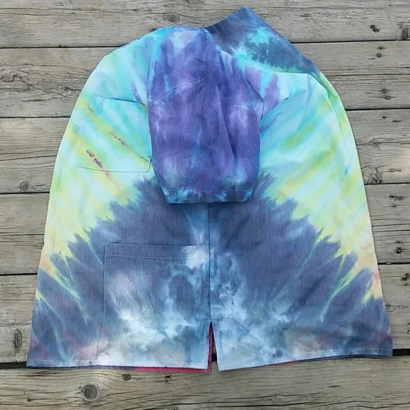 Scrub Top - Picture 7 of 8